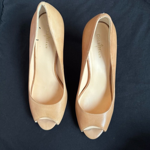 Cole Haan Nude peep toe heels, 8 1/2 - Picture 4 of 5